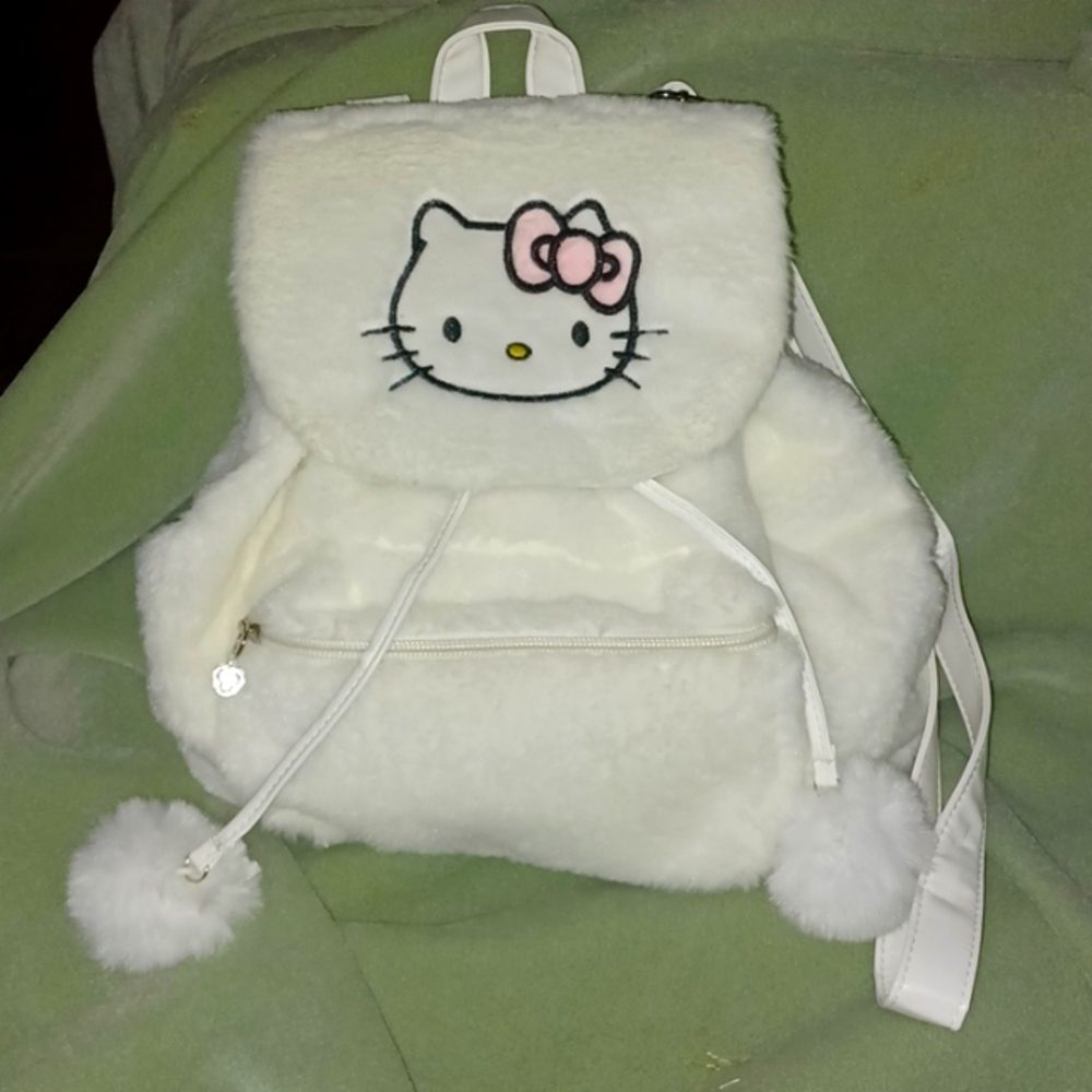 NEW Sanrio Hello Kitty Polar Bear 🐻‍❄️ Backpack